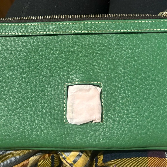 Dooney & Bourke Forest Green Wristle NWOT - Picture 5 of 7